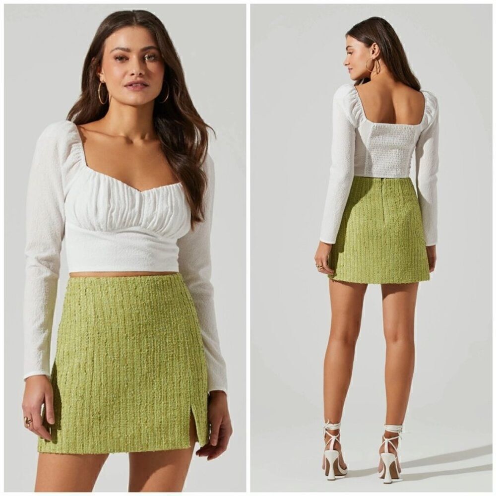 ASTR NWT Long Sleeve Sweetheart Neck Crop Top in White size Small